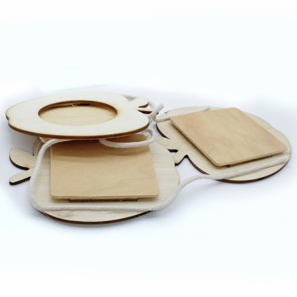 JAGS Apple Shape Wooden Photo Frame Set of 3 10x10x0.5 cm (3 mm